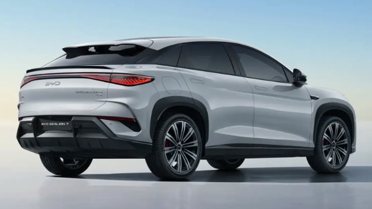 BYD Sealion 7 rear quarter